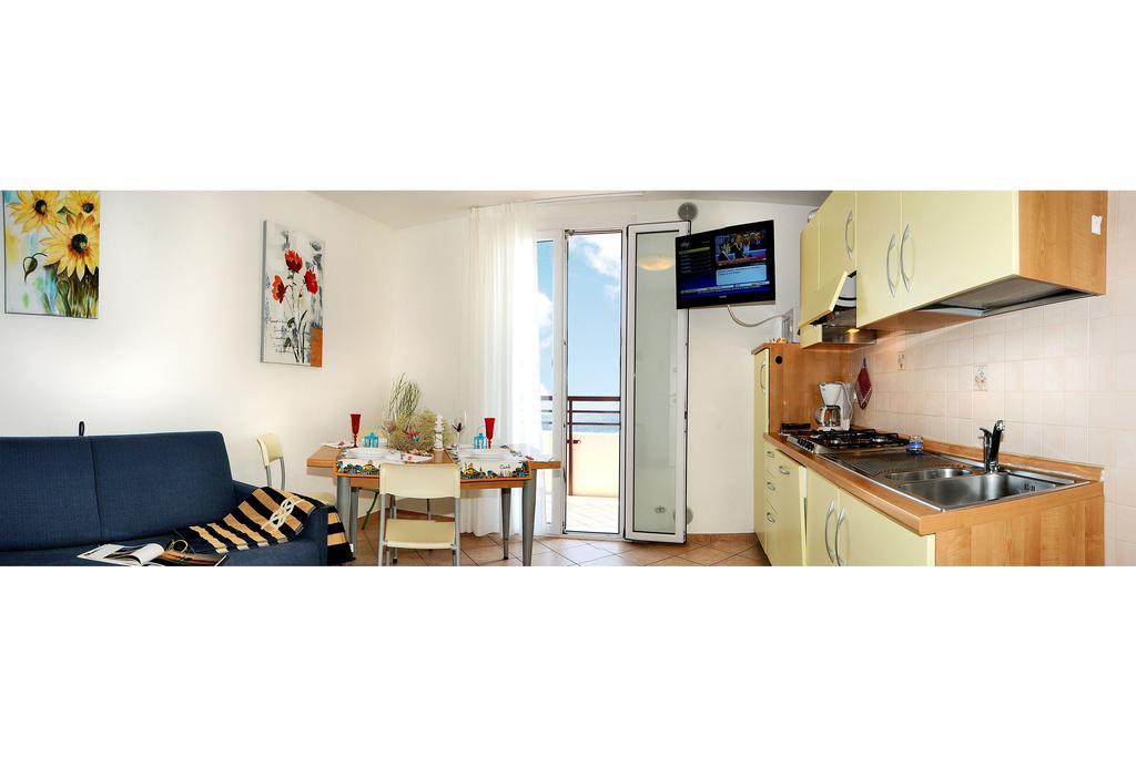 Residence Corallo Caorle Ruang foto