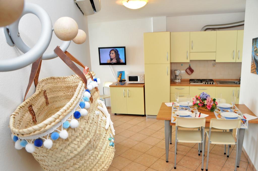 Residence Corallo Caorle Ruang foto