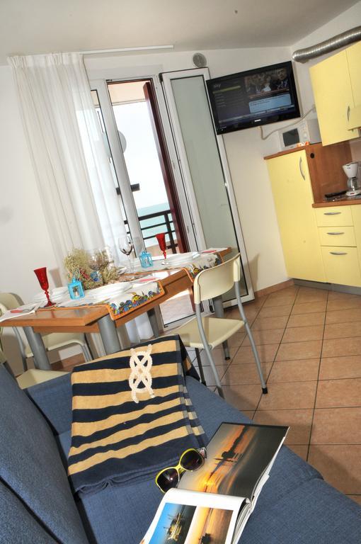 Residence Corallo Caorle Ruang foto