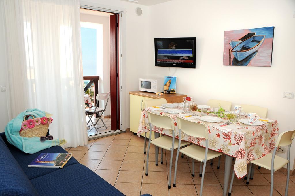 Residence Corallo Caorle Bagian luar foto
