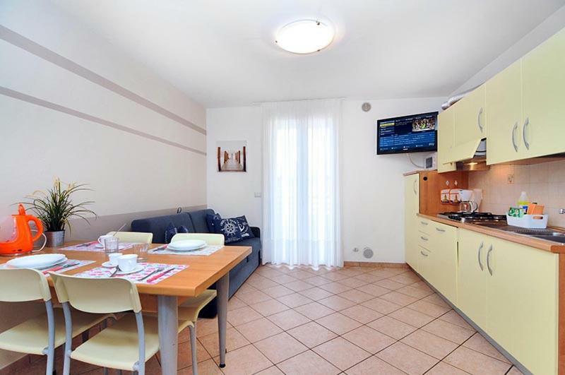 Residence Corallo Caorle Bagian luar foto